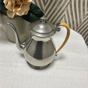 Vintage hanle and debler pewter coffee/tea pot with bamboo handle